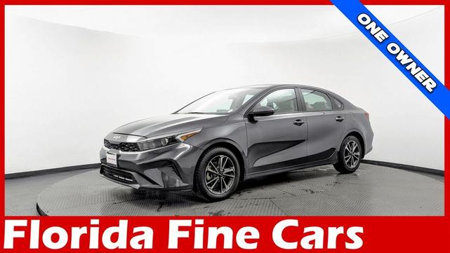 Photo of 2023 Gravity Gray Kia Forte