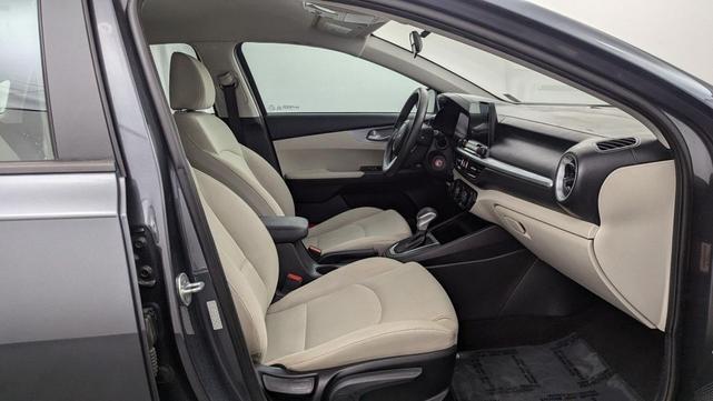 Photo of 2023 Gravity Gray Kia Forte