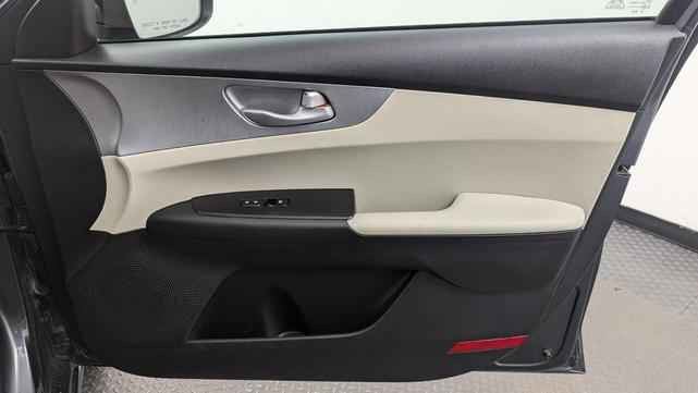 Photo of 2023 Gravity Gray Kia Forte