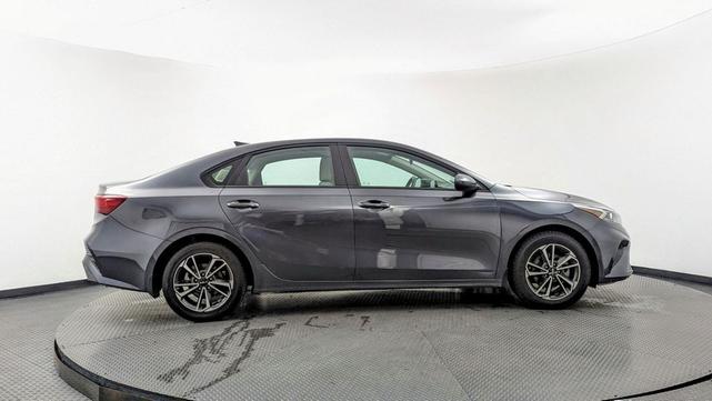 Photo of 2023 Gravity Gray Kia Forte