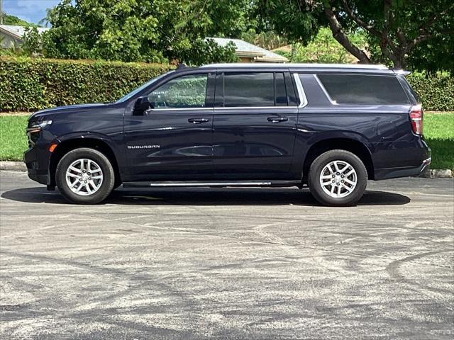 Photo of 2023 Dark Ash Metallic Chevrolet Suburban