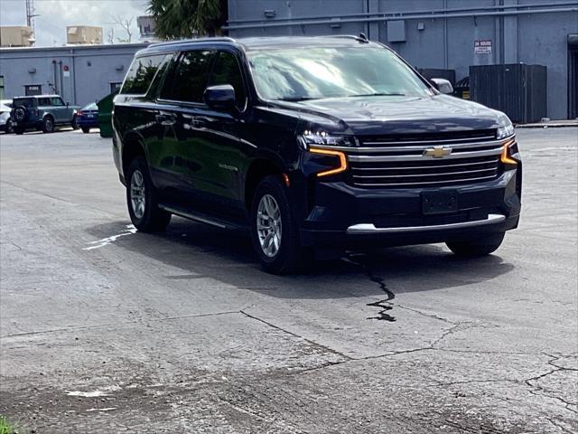 Photo of 2023 Dark Ash Metallic Chevrolet Suburban