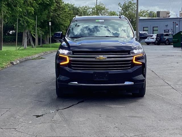 Photo of 2023 Dark Ash Metallic Chevrolet Suburban