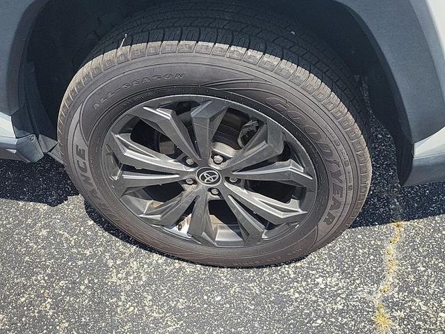 Photo of 2023 Wind Chill Pearl Toyota RAV4 Hybrid
