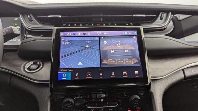 Photo of 2023 Baltic Gray Metallic Clearcoat Jeep Grand Cherokee 4xe