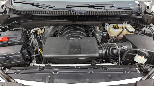 Photo of 2023 Summit White Chevrolet Suburban