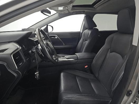 Photo of 2022 Atomic Silver Lexus RX 350