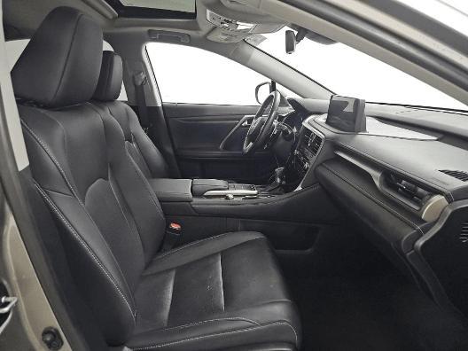 Photo of 2022 Atomic Silver Lexus RX 350