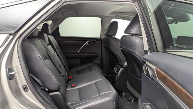 Photo of 2022 Atomic Silver Lexus RX 350