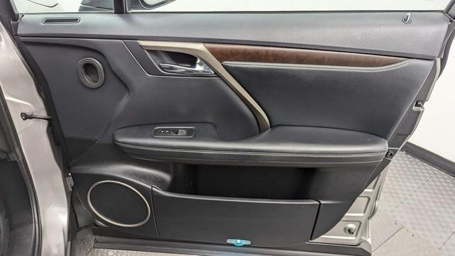 Photo of 2022 Atomic Silver Lexus RX 350