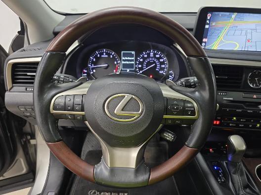 Photo of 2022 Atomic Silver Lexus RX 350