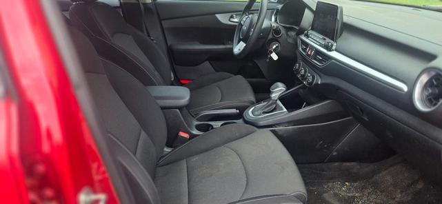 Photo of 2023 Currant Red Kia Forte