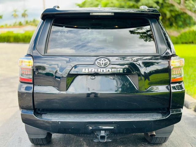 Photo of 2024 Midnight Black Metallic Toyota 4Runner