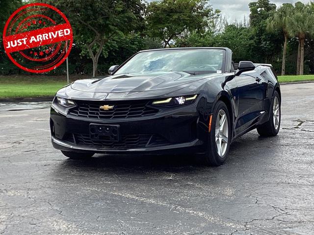 Photo of 2020 Black Chevrolet Camaro