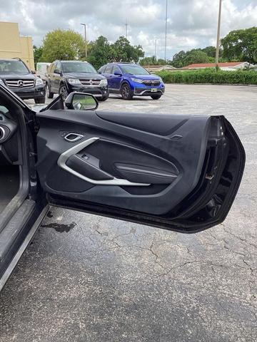 Photo of 2020 Black Chevrolet Camaro