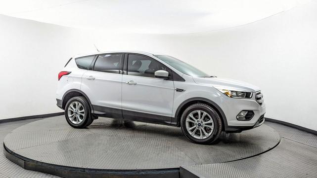 Photo of 2019 Oxford White Ford Escape