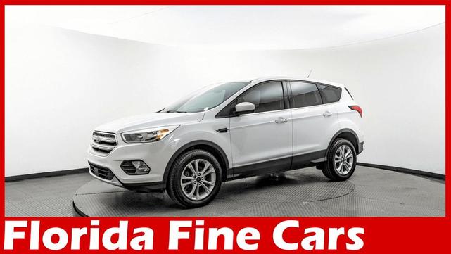 Photo of 2019 Oxford White Ford Escape