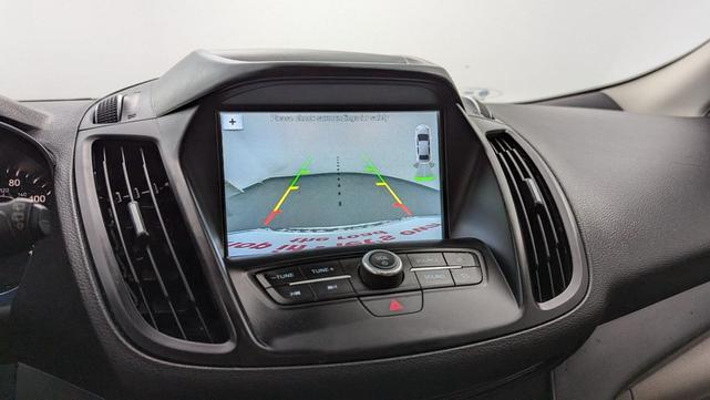 Photo of 2019 Oxford White Ford Escape