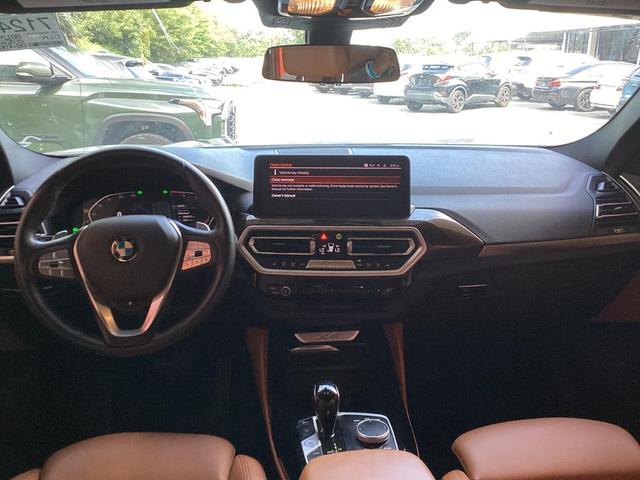 Photo of 2022 Alpine White BMW X4