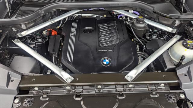 Photo of 2021 Black Sapphire Metallic BMW X5