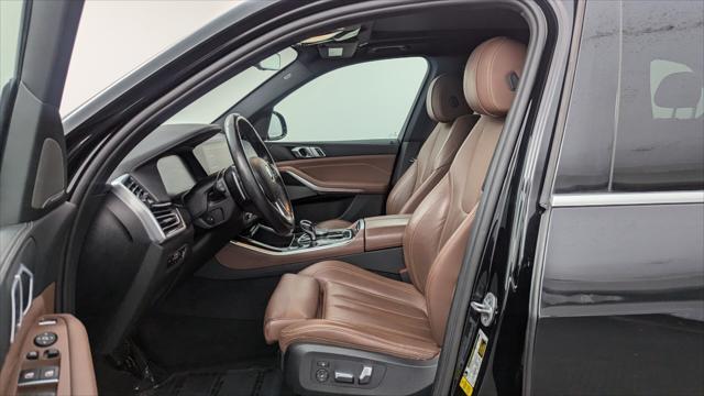 Photo of 2021 Black Sapphire Metallic BMW X5