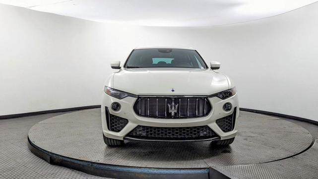 Photo of 2023 Bianco Maserati Levante