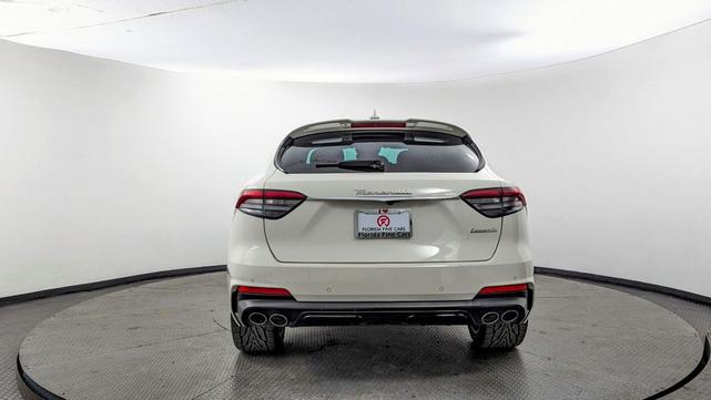 Photo of 2023 Bianco Maserati Levante