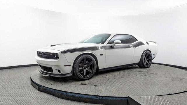 Photo of 2019 White Knuckle Clearcoat Dodge Challenger