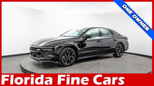 Photo of 2025 Abyss Black Hyundai SONATA