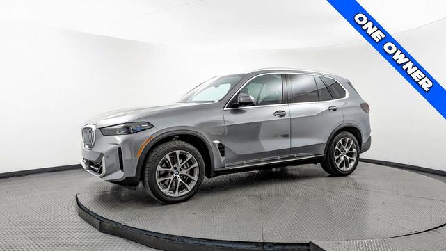 Photo of 2024 Skyscraper Grey Metallic BMW X5