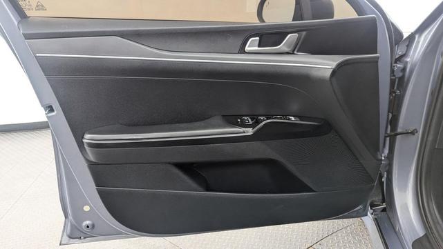 Photo of 2021 Everlasting Silver Kia K5