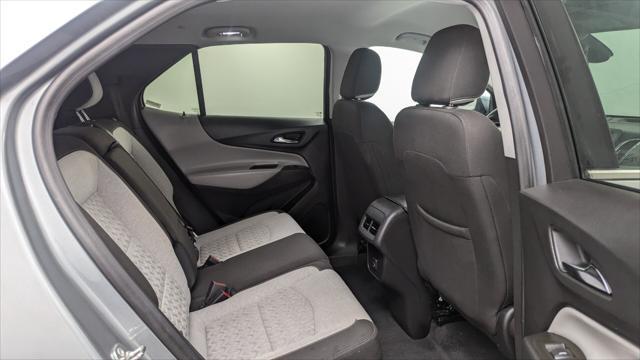 Photo of 2023 Sterling Gray Metallic Chevrolet Equinox