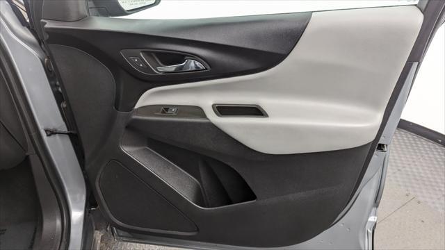 Photo of 2023 Sterling Gray Metallic Chevrolet Equinox