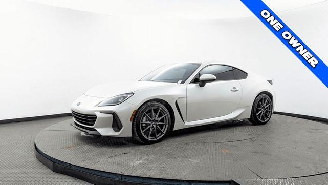 Photo of 2024 Crystal White Pearl Subaru BRZ