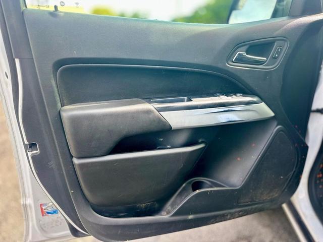 Photo of 2020 Summit White Chevrolet Colorado