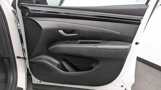 Photo of 2023 Serenity White Pearl Hyundai TUCSON