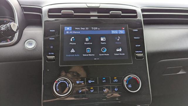 Photo of 2023 Serenity White Pearl Hyundai TUCSON