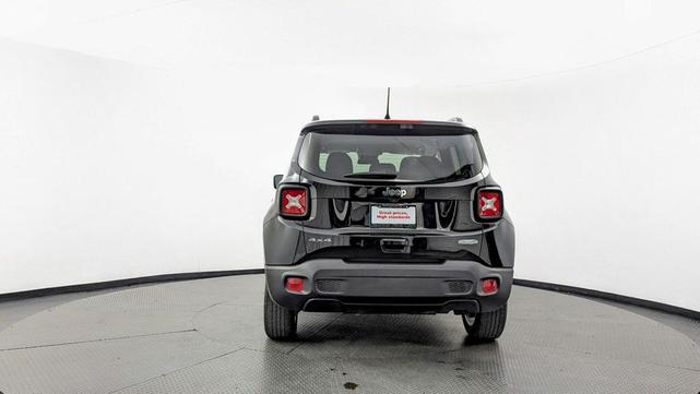 Photo of 2022 Black Clearcoat Jeep Renegade