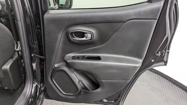Photo of 2022 Black Clearcoat Jeep Renegade