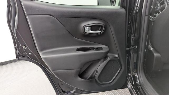 Photo of 2022 Black Clearcoat Jeep Renegade