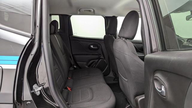 Photo of 2022 Black Clearcoat Jeep Renegade