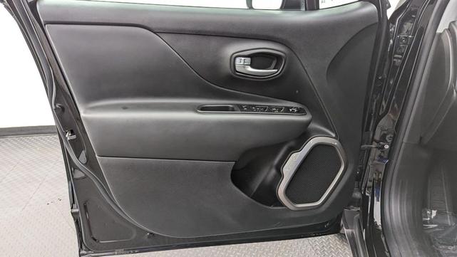 Photo of 2022 Black Clearcoat Jeep Renegade