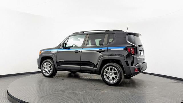 Photo of 2022 Black Clearcoat Jeep Renegade