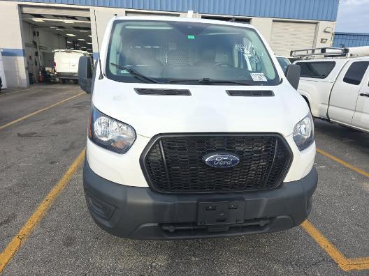 Photo of 2022 Oxford White Ford Transit-150