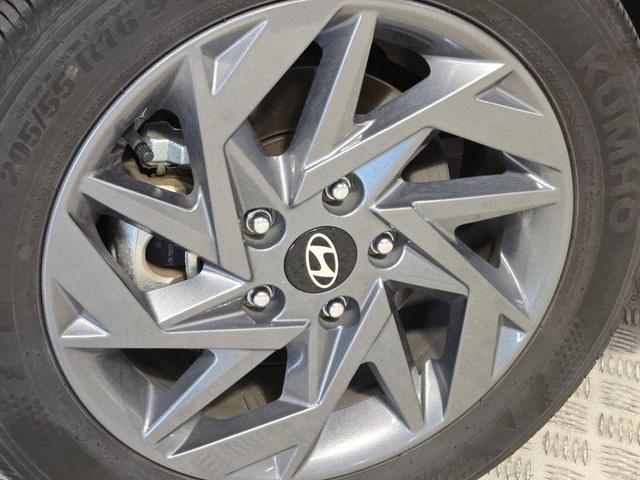 Photo of 2024 Serenity White Hyundai ELANTRA