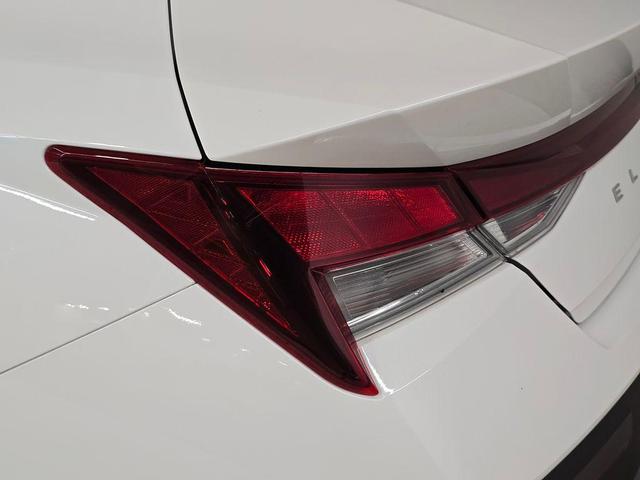 Photo of 2024 Serenity White Hyundai ELANTRA