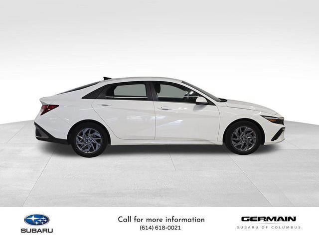 Photo of 2024 Serenity White Hyundai ELANTRA