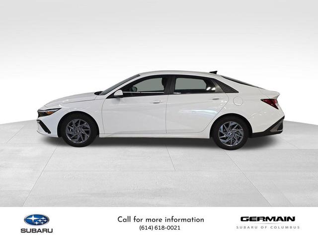 Photo of 2024 Serenity White Hyundai ELANTRA