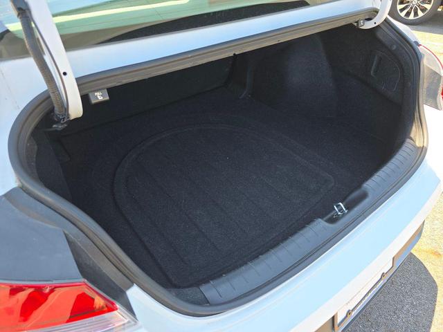Photo of 2024 Serenity White Hyundai ELANTRA