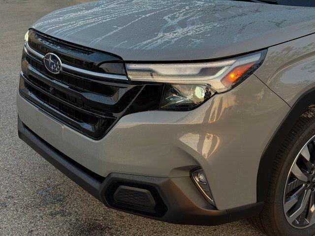 Photo of 2025 River Rock Pearl Subaru Forester